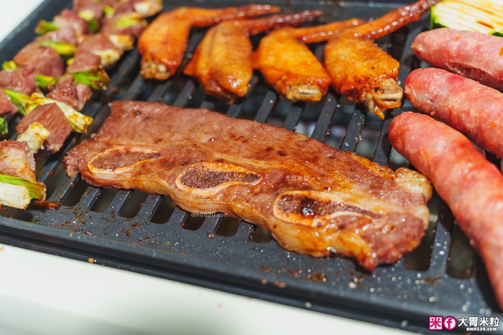 2024中秋烤肉組禮盒推薦│一箱就免運「糧品屋」重磅炭火組BBQ組(5-6人份)│1855骰子牛+豬肋排+午仔魚通通吃得到│還可超值加購龍蝦尾