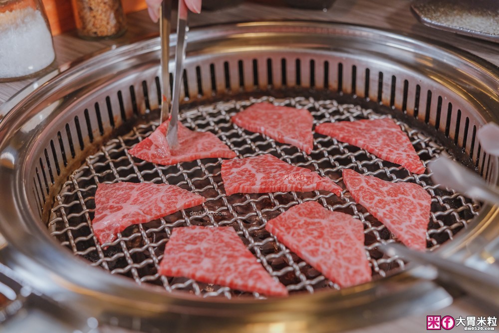 桃園高CP值燒肉套餐│川三上選燒肉桃園店(菜單)│連YT大胃王都讚不絕口的高CP值燒肉~聚餐推薦│一次品嚐日美澳和牛│桃園燒肉推薦│桃園烤肉聚餐推薦