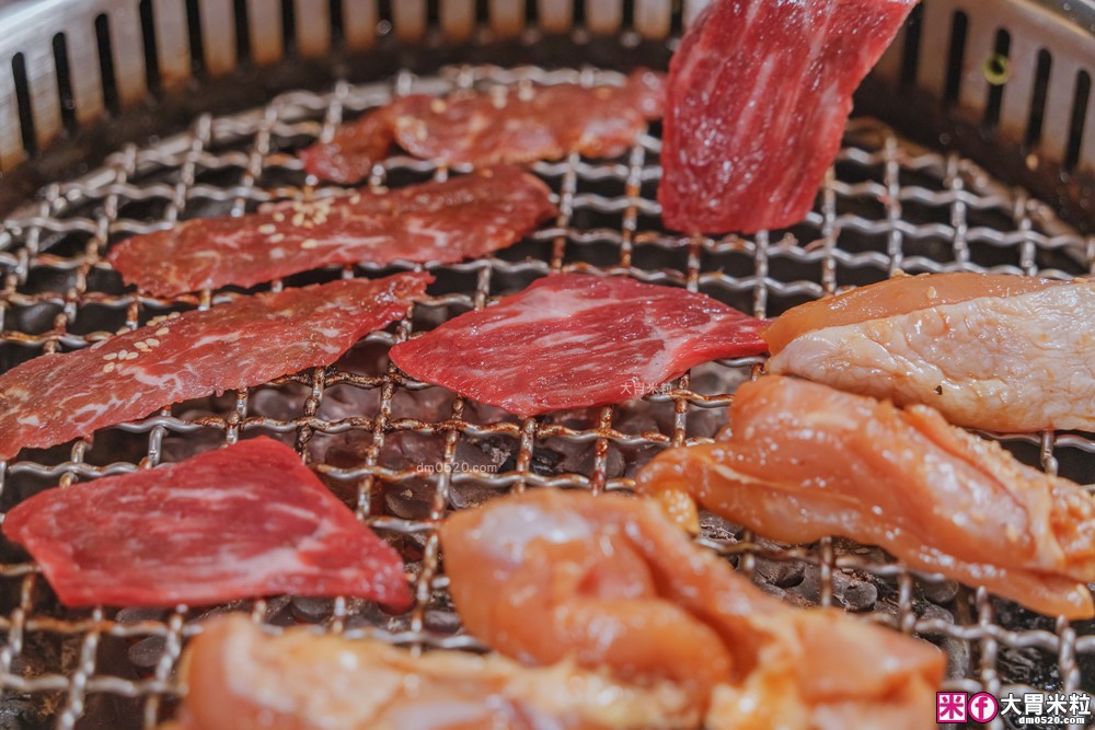 桃園高CP值燒肉套餐│川三上選燒肉桃園店(菜單)│連YT大胃王都讚不絕口的高CP值燒肉~聚餐推薦│一次品嚐日美澳和牛│桃園燒肉推薦│桃園烤肉聚餐推薦