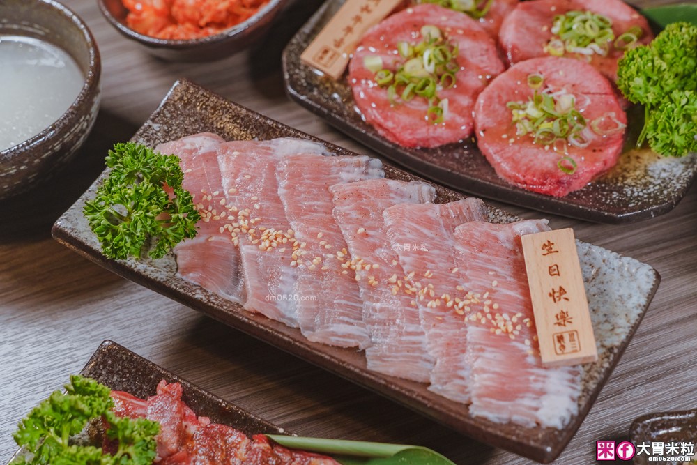 桃園高CP值燒肉套餐│川三上選燒肉桃園店(菜單)│連YT大胃王都讚不絕口的高CP值燒肉~聚餐推薦│一次品嚐日美澳和牛│桃園燒肉推薦│桃園烤肉聚餐推薦