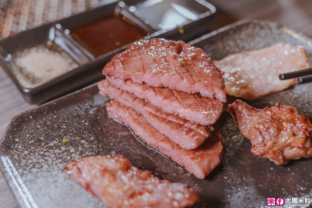 桃園高CP值燒肉套餐│川三上選燒肉桃園店(菜單)│連YT大胃王都讚不絕口的高CP值燒肉~聚餐推薦│一次品嚐日美澳和牛│桃園燒肉推薦│桃園烤肉聚餐推薦