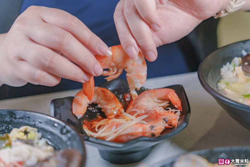 七種湯底湯飯超有料＋一整片虱目魚海鮮湯飯暖心暖胃│粥湯濠新北鶯歌店(菜單)│打卡評論免費請喝紅茶│鶯歌宵夜推薦│鶯歌粥品推薦│