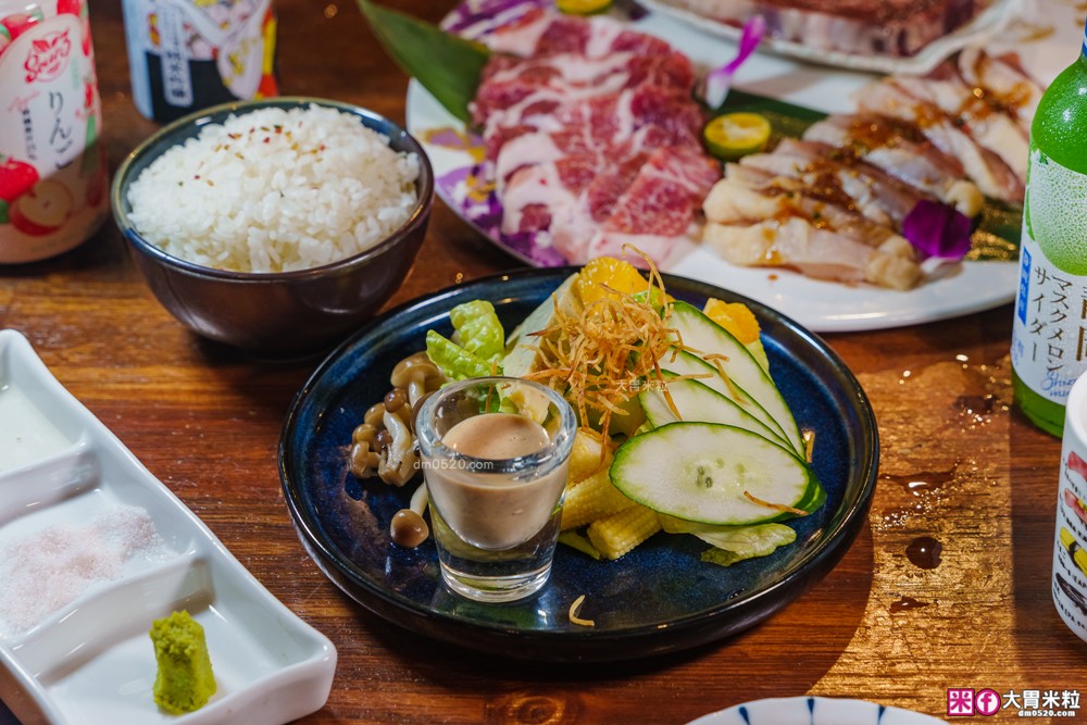 海童日本料理(菜單)│中壢老字號日料推「燒肉」囉│日本A5和牛海膽蓋飯+現撈活龍蝦+松葉蟹火鍋~高CP值燒肉吃到痛風也願意│中壢海鮮餐廳推薦│中壢燒肉推薦