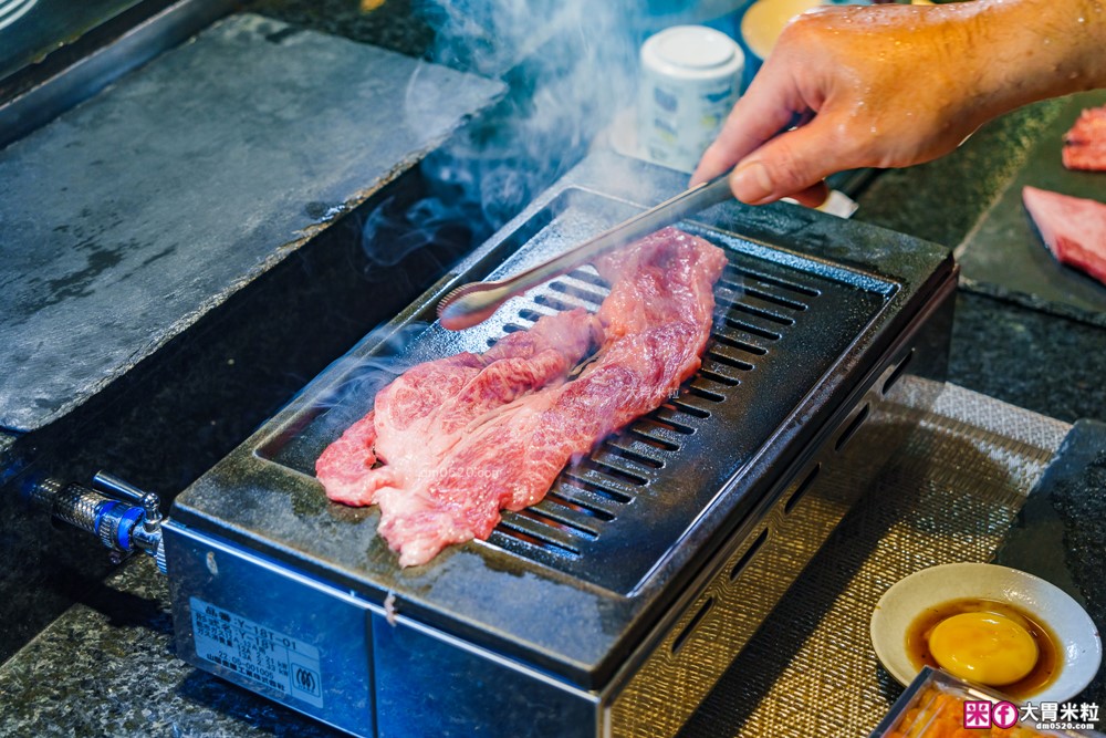 海童日本料理(菜單)│中壢老字號日料推「燒肉」囉│日本A5和牛海膽蓋飯+現撈活龍蝦+松葉蟹火鍋~高CP值燒肉吃到痛風也願意│中壢海鮮餐廳推薦│中壢燒肉推薦