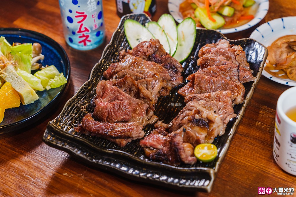 海童日本料理(菜單)│中壢老字號日料推「燒肉」囉│日本A5和牛海膽蓋飯+現撈活龍蝦+松葉蟹火鍋~高CP值燒肉吃到痛風也願意│中壢海鮮餐廳推薦│中壢燒肉推薦