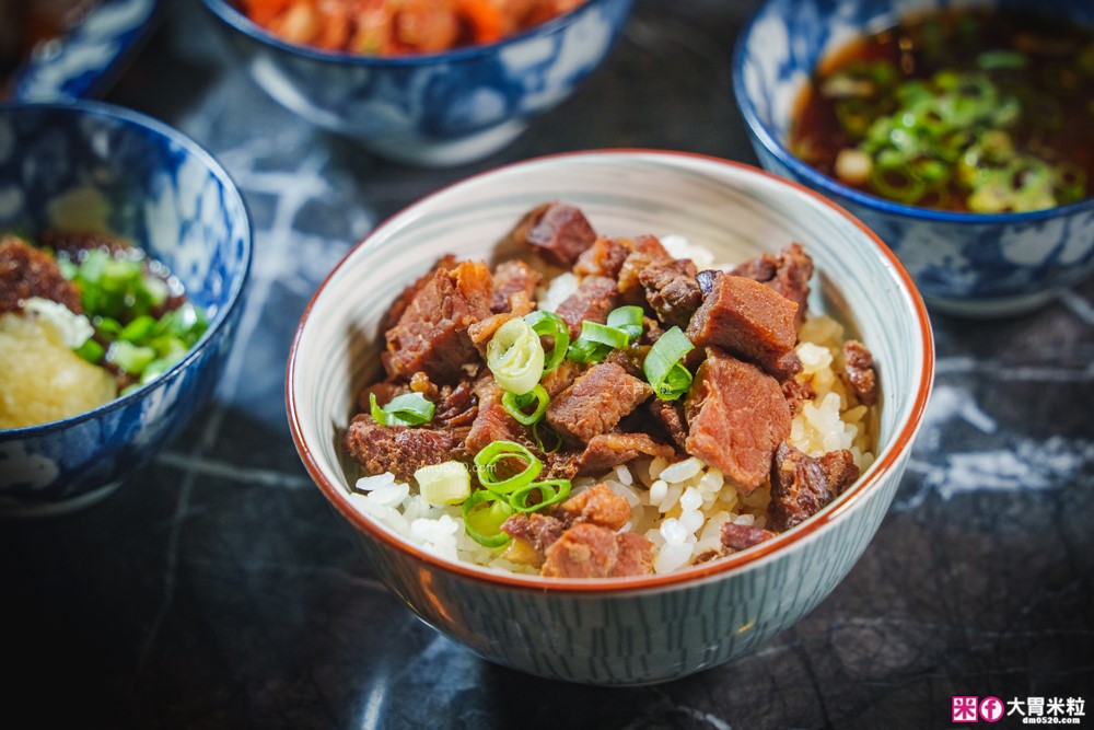 全台首創魷魚螺肉蒜湯火鍋吃到飽│石撈麻辣鴛鴦鍋(菜單)│現切牛小排+鮮蚵+獨家火鍋料通通698元無限吃│台北麻辣鍋吃到飽推薦│松江南京站火鍋推薦