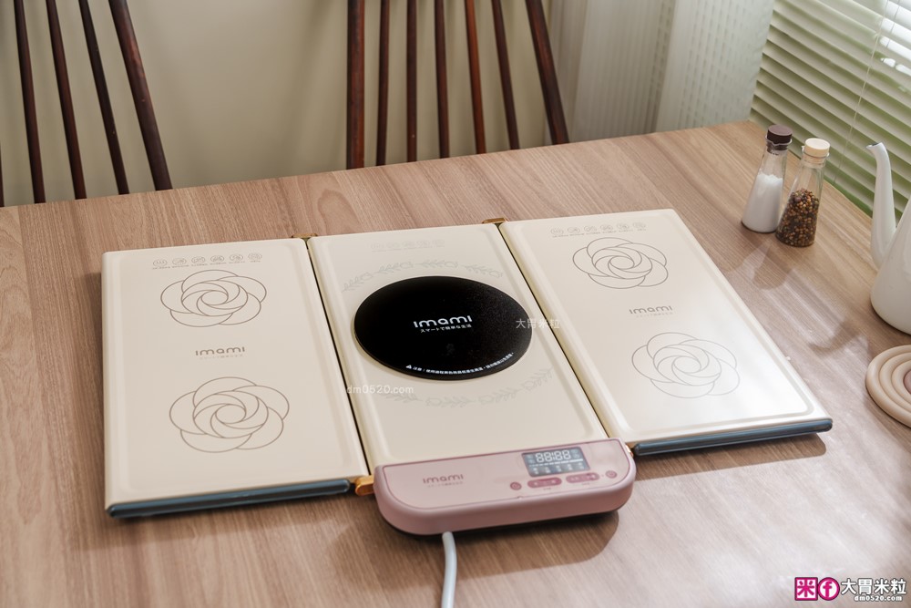 秋冬飯菜永遠熱呼呼！開箱實測「imami 暖食樂PRO」第二代雙效智能加熱飯菜保溫板│不挑器皿保溫+黑晶電陶爐加熱～一板多用