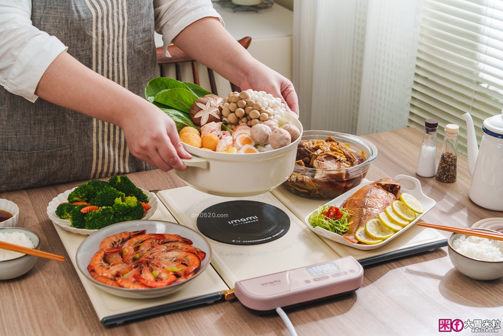 秋冬飯菜永遠熱呼呼！開箱實測「imami 暖食樂PRO」第二代雙效智能加熱飯菜保溫板│不挑器皿保溫+黑晶電陶爐加熱～一板多用