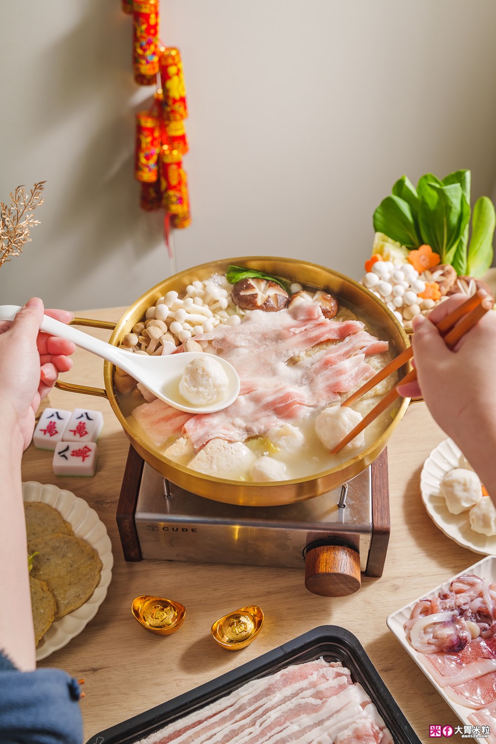 momo熟食年菜推薦│酸民拾味Hot Pot 10 酸菜白肉鍋│宅家圍爐享受50年代老眷村古早味│三重空軍一村美食餐廳推薦│宅配酸白菜鍋推薦