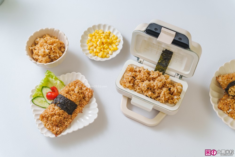 早餐新革命「MATURE美萃 MINI食光陶瓷熱壓機」開箱｜忙碌上班族省時救星，一片吐司也能玩出百變花樣