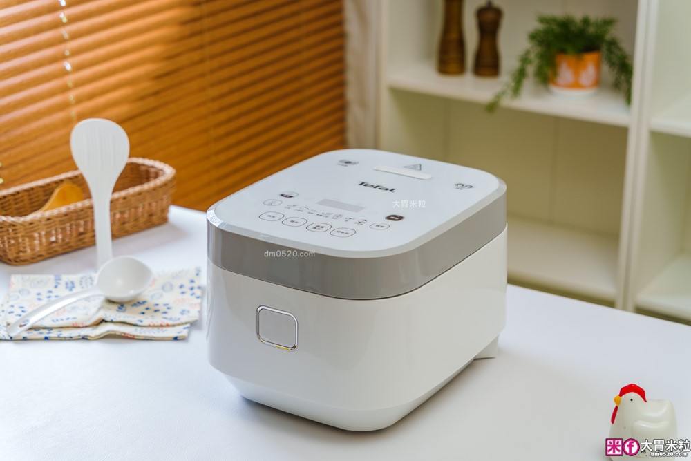 開箱】Tefal 特福 IH 熱旋球釜電子鍋6人份｜一鍋煮飯、燉湯、蒸炊、煮粥樣樣來！懶人料理也能端出職人級水準│iCook愛料理市集-廚具開箱(三一)
