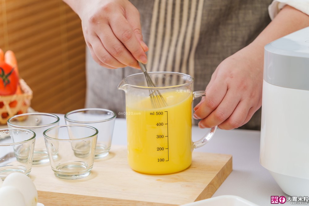 開箱】Tefal 特福 IH 熱旋球釜電子鍋6人份｜一鍋煮飯、燉湯、蒸炊、煮粥樣樣來！懶人料理也能端出職人級水準│iCook愛料理市集-廚具開箱(三一)