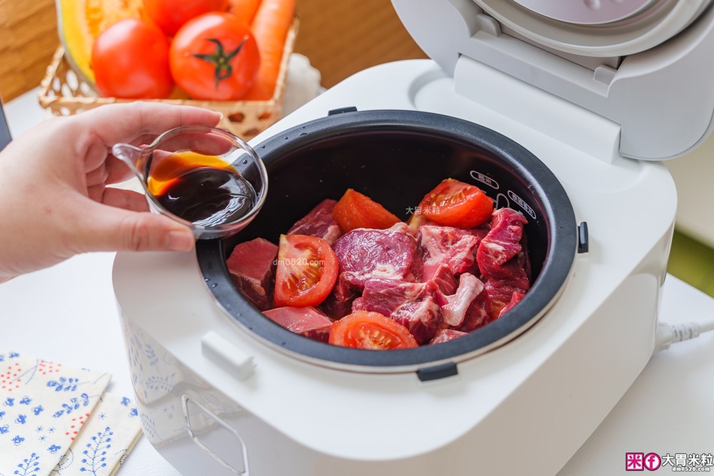 開箱】Tefal 特福 IH 熱旋球釜電子鍋6人份｜一鍋煮飯、燉湯、蒸炊、煮粥樣樣來！懶人料理也能端出職人級水準│iCook愛料理市集-廚具開箱(三一)