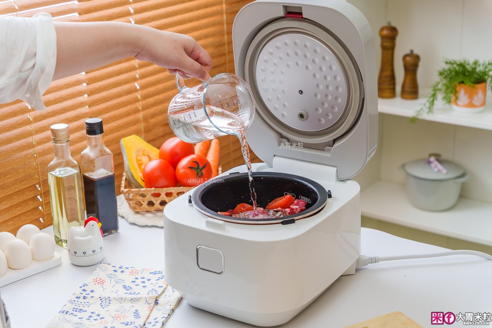 開箱】Tefal 特福 IH 熱旋球釜電子鍋6人份｜一鍋煮飯、燉湯、蒸炊、煮粥樣樣來！懶人料理也能端出職人級水準│iCook愛料理市集-廚具開箱(三一)