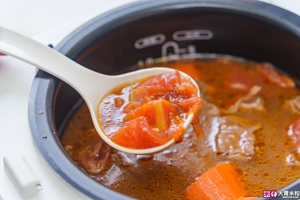 開箱】Tefal 特福 IH 熱旋球釜電子鍋6人份｜一鍋煮飯、燉湯、蒸炊、煮粥樣樣來！懶人料理也能端出職人級水準│iCook愛料理市集-廚具開箱(三一)