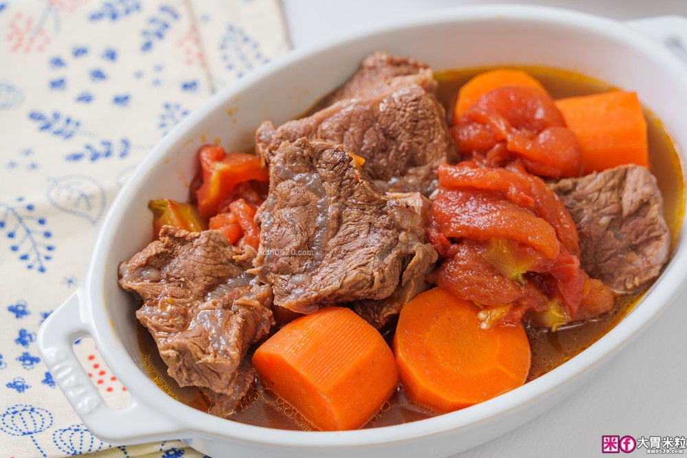 開箱】Tefal 特福 IH 熱旋球釜電子鍋6人份｜一鍋煮飯、燉湯、蒸炊、煮粥樣樣來！懶人料理也能端出職人級水準│iCook愛料理市集-廚具開箱(三一)