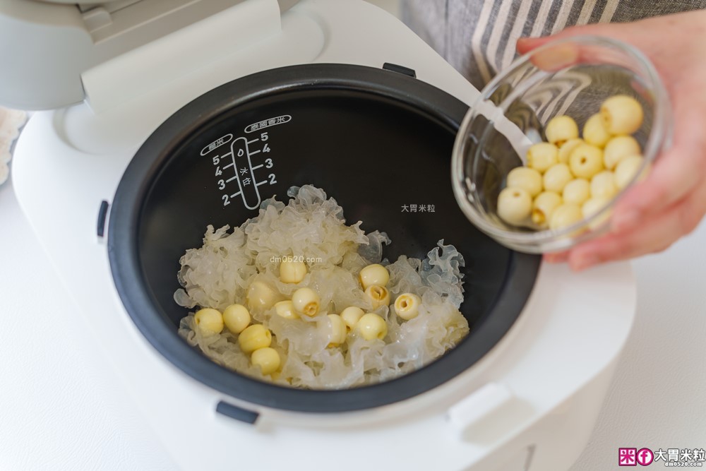 開箱】Tefal 特福 IH 熱旋球釜電子鍋6人份｜一鍋煮飯、燉湯、蒸炊、煮粥樣樣來！懶人料理也能端出職人級水準│iCook愛料理市集-廚具開箱(三一)