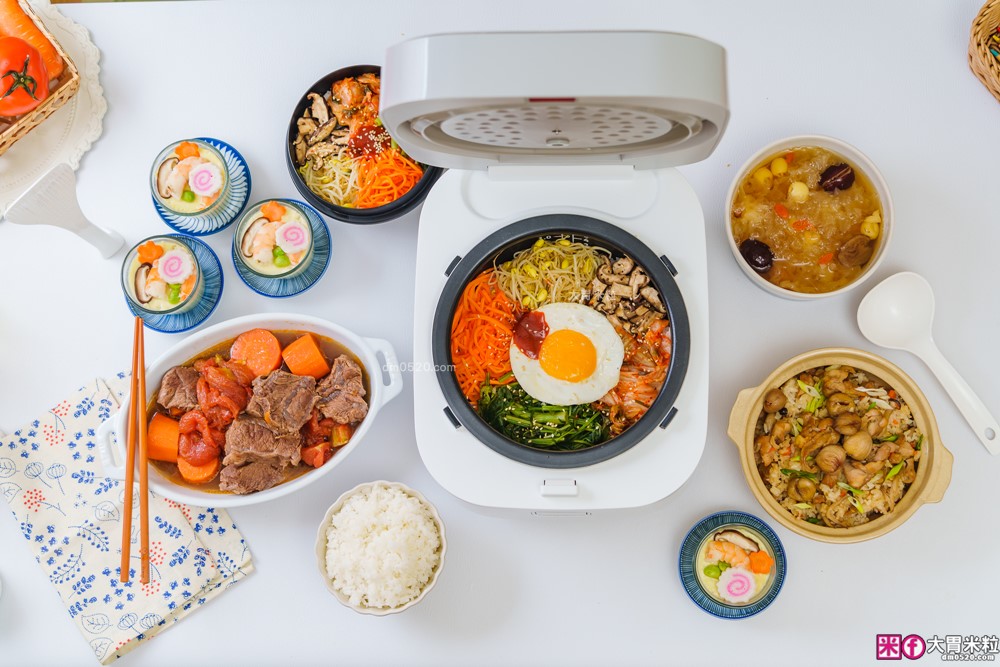 開箱】Tefal 特福 IH 熱旋球釜電子鍋6人份｜一鍋煮飯、燉湯、蒸炊、煮粥樣樣來！懶人料理也能端出職人級水準│iCook愛料理市集-廚具開箱(三一)