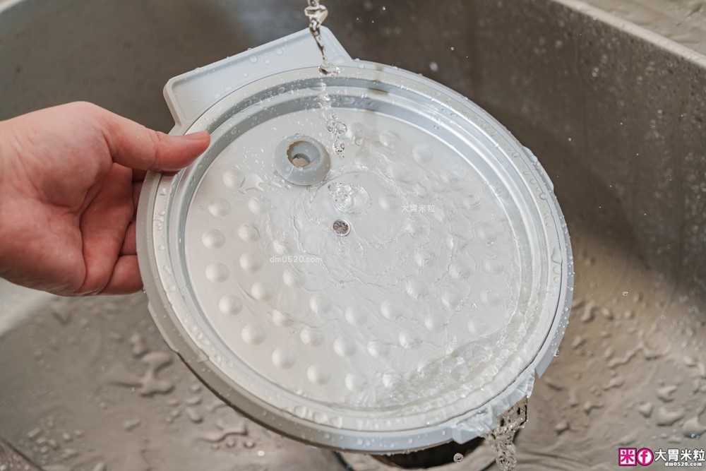 開箱】Tefal 特福 IH 熱旋球釜電子鍋6人份｜一鍋煮飯、燉湯、蒸炊、煮粥樣樣來！懶人料理也能端出職人級水準│iCook愛料理市集-廚具開箱(三一)