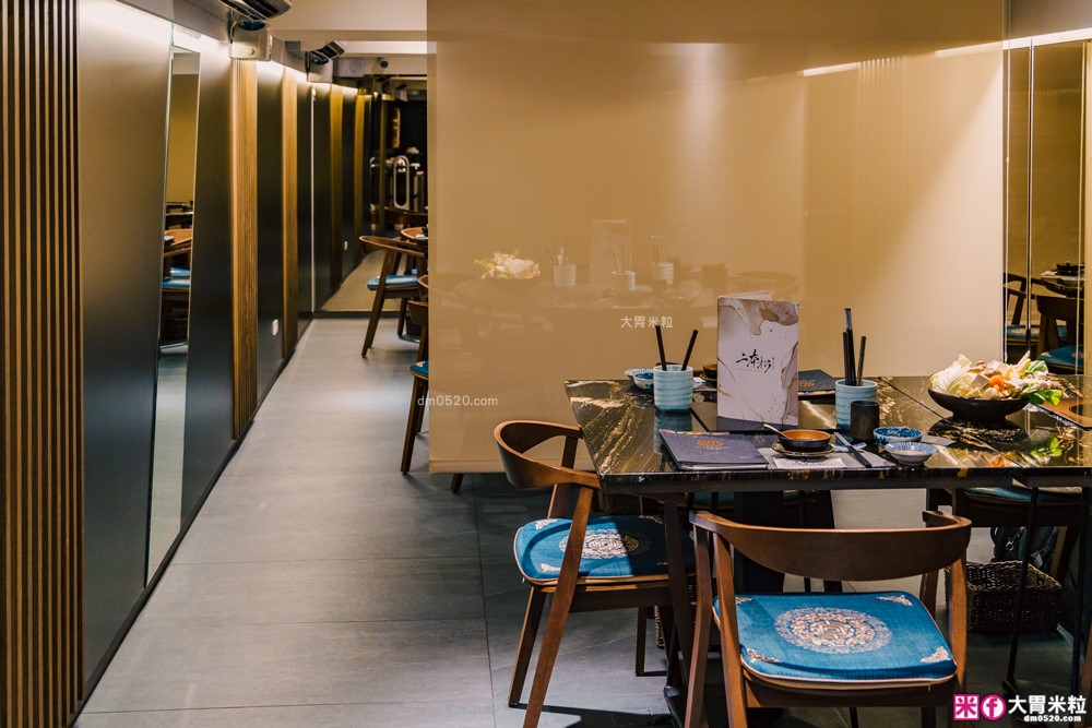 火鍋界愛馬仕推出松葉蟹套餐囉│二本松涮涮屋(菜單)│大啖松葉蟹五吃~桌邊服務全程免動手│台北大安區美食推薦