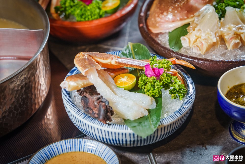 火鍋界愛馬仕推出松葉蟹套餐囉│二本松涮涮屋(菜單)│大啖松葉蟹五吃~桌邊服務全程免動手│台北大安區美食推薦