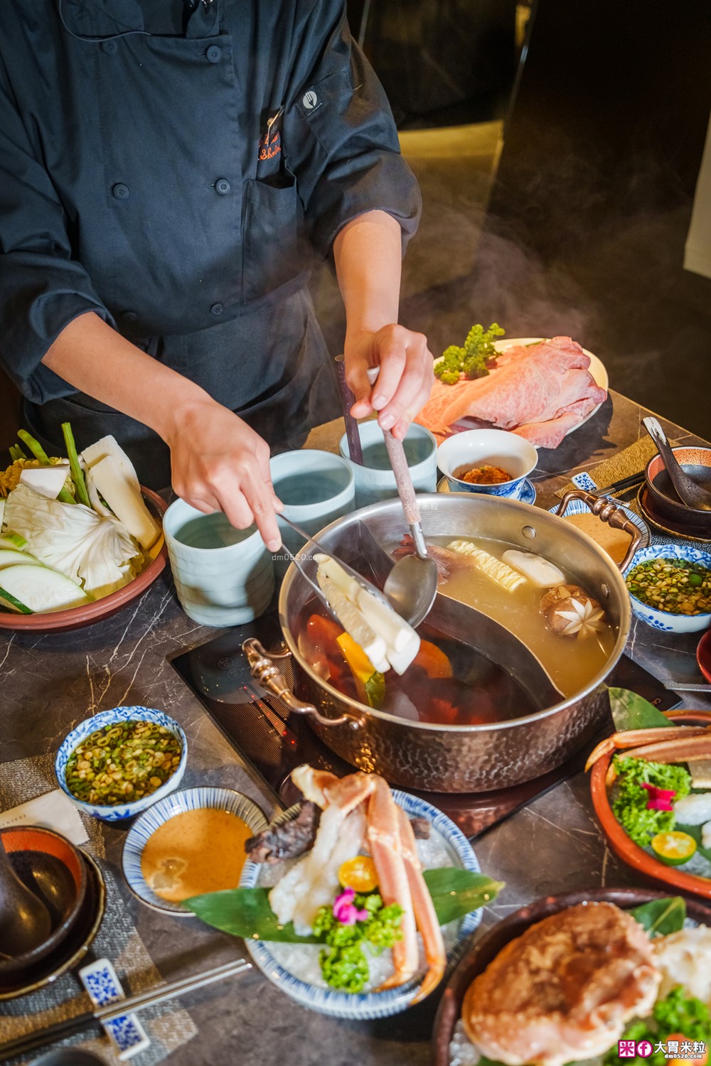 火鍋界愛馬仕推出松葉蟹套餐囉│二本松涮涮屋(菜單)│大啖松葉蟹五吃~桌邊服務全程免動手│台北大安區美食推薦