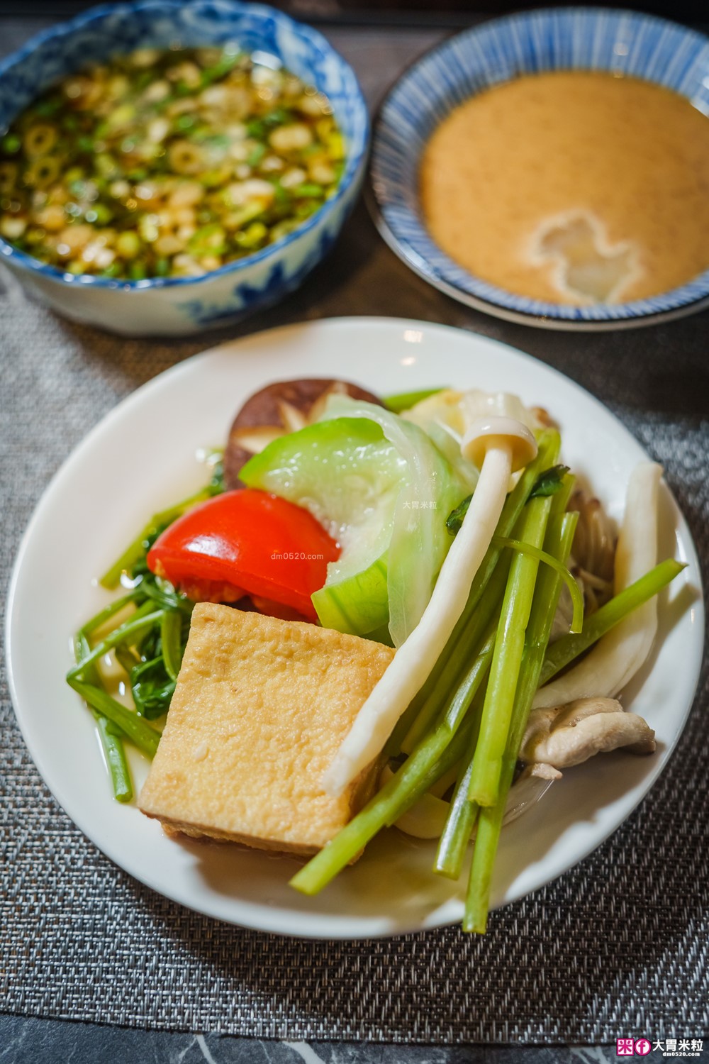 火鍋界愛馬仕推出松葉蟹套餐囉│二本松涮涮屋(菜單)│大啖松葉蟹五吃~桌邊服務全程免動手│台北大安區美食推薦
