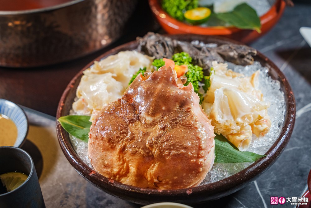 火鍋界愛馬仕推出松葉蟹套餐囉│二本松涮涮屋(菜單)│大啖松葉蟹五吃~桌邊服務全程免動手│台北大安區美食推薦