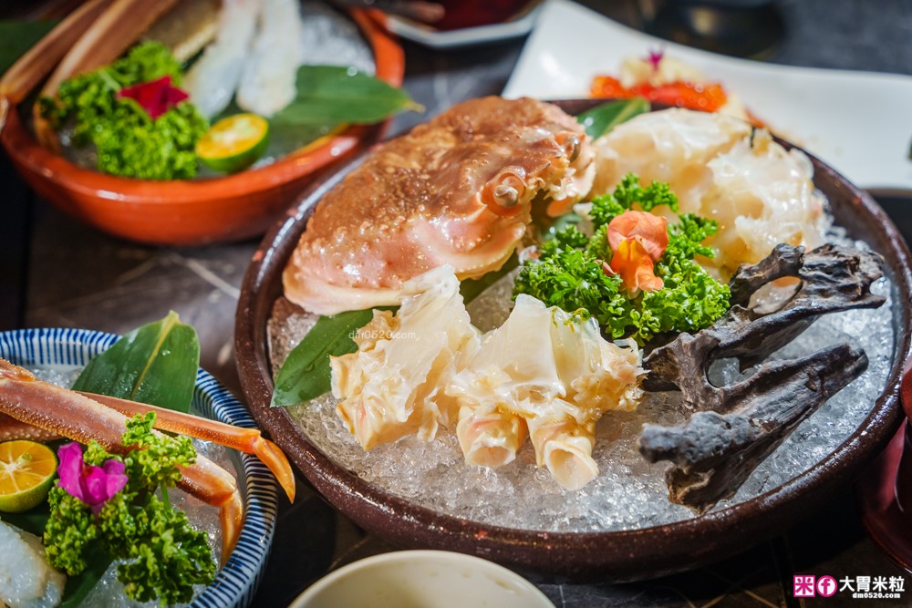 火鍋界愛馬仕推出松葉蟹套餐囉│二本松涮涮屋(菜單)│大啖松葉蟹五吃~桌邊服務全程免動手│台北大安區美食推薦