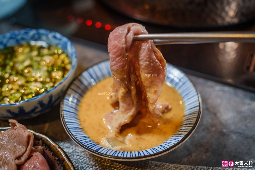 火鍋界愛馬仕推出松葉蟹套餐囉│二本松涮涮屋(菜單)│大啖松葉蟹五吃~桌邊服務全程免動手│台北大安區美食推薦