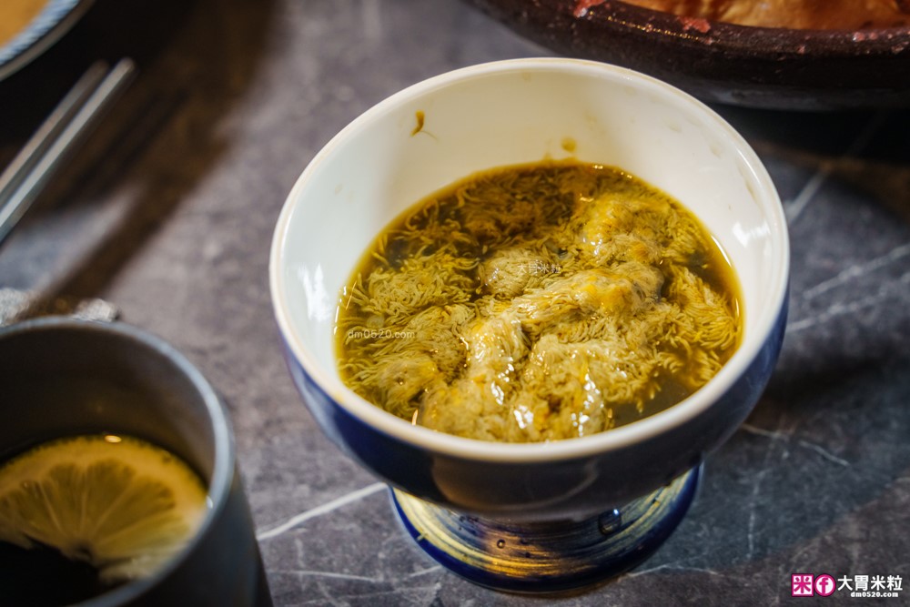 火鍋界愛馬仕推出松葉蟹套餐囉│二本松涮涮屋(菜單)│大啖松葉蟹五吃~桌邊服務全程免動手│台北大安區美食推薦