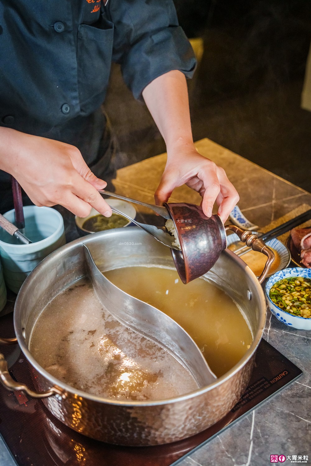 火鍋界愛馬仕推出松葉蟹套餐囉│二本松涮涮屋(菜單)│大啖松葉蟹五吃~桌邊服務全程免動手│台北大安區美食推薦