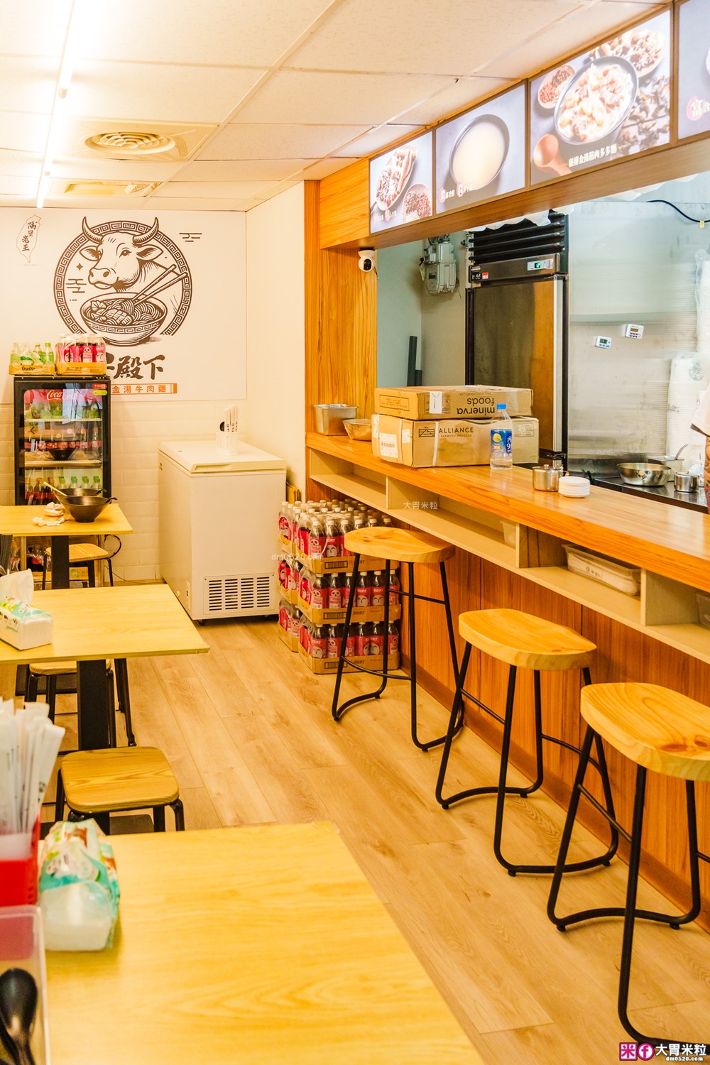 台北東區必吃人氣牛肉麵「牛殿下」秘傳金湯半筋半肉麵+秘製赤油乾拌麵│頂級牛頰肉軟嫩入口即化│忠孝敦化站美食推薦