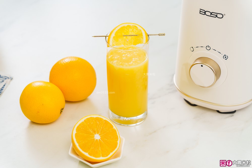 整顆蘋果直接榨【BOSO 鮮萃纖Max 超大口徑冷壓慢磨果汁機旗艦款】創新慢磨技術、99.6%純汁率、果汁到冰沙一站式搞定! 整顆蘋果直接榨【BOSO 鮮萃纖Max 超大口徑冷壓慢磨果汁機旗艦款】創新慢磨技術、99.6%純汁率、果汁到冰沙一站式搞定!