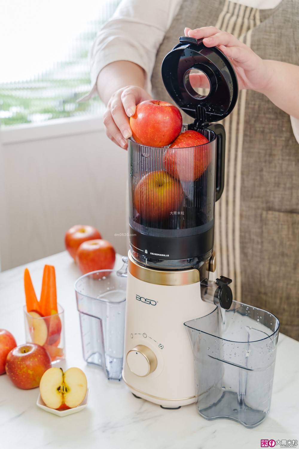整顆蘋果直接榨【BOSO 鮮萃纖Max 超大口徑冷壓慢磨果汁機旗艦款】創新慢磨技術、99.6％純汁率、果汁到冰沙一站式搞定！