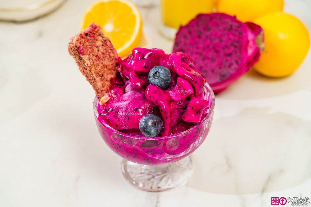 整顆蘋果直接榨【BOSO 鮮萃纖Max 超大口徑冷壓慢磨果汁機旗艦款】創新慢磨技術、99.6%純汁率、果汁到冰沙一站式搞定! 整顆蘋果直接榨【BOSO 鮮萃纖Max 超大口徑冷壓慢磨果汁機旗艦款】創新慢磨技術、99.6%純汁率、果汁到冰沙一站式搞定!