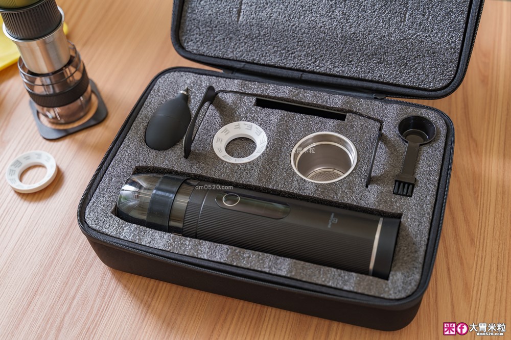 露營旅行必備移動式咖啡館｜MATURE GoBrew 行野全自動咖啡機｜煮水研磨沖煮一機搞定｜ 旅行咖啡神器｜隨身咖啡機推薦