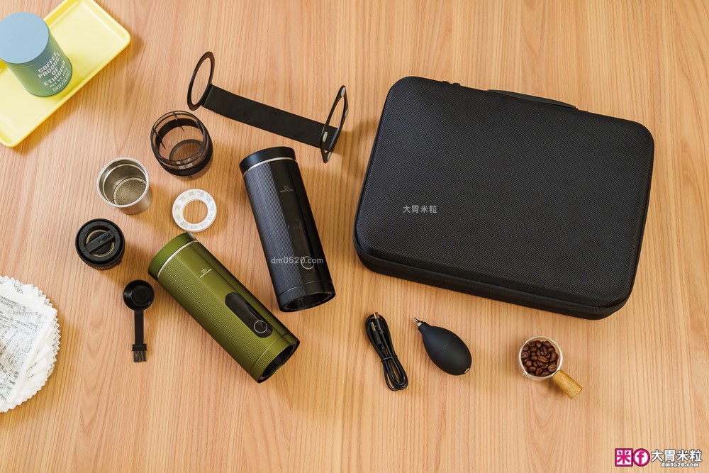 露營旅行必備移動式咖啡館｜MATURE GoBrew 行野全自動咖啡機｜煮水研磨沖煮一機搞定｜ 旅行咖啡神器｜隨身咖啡機推薦