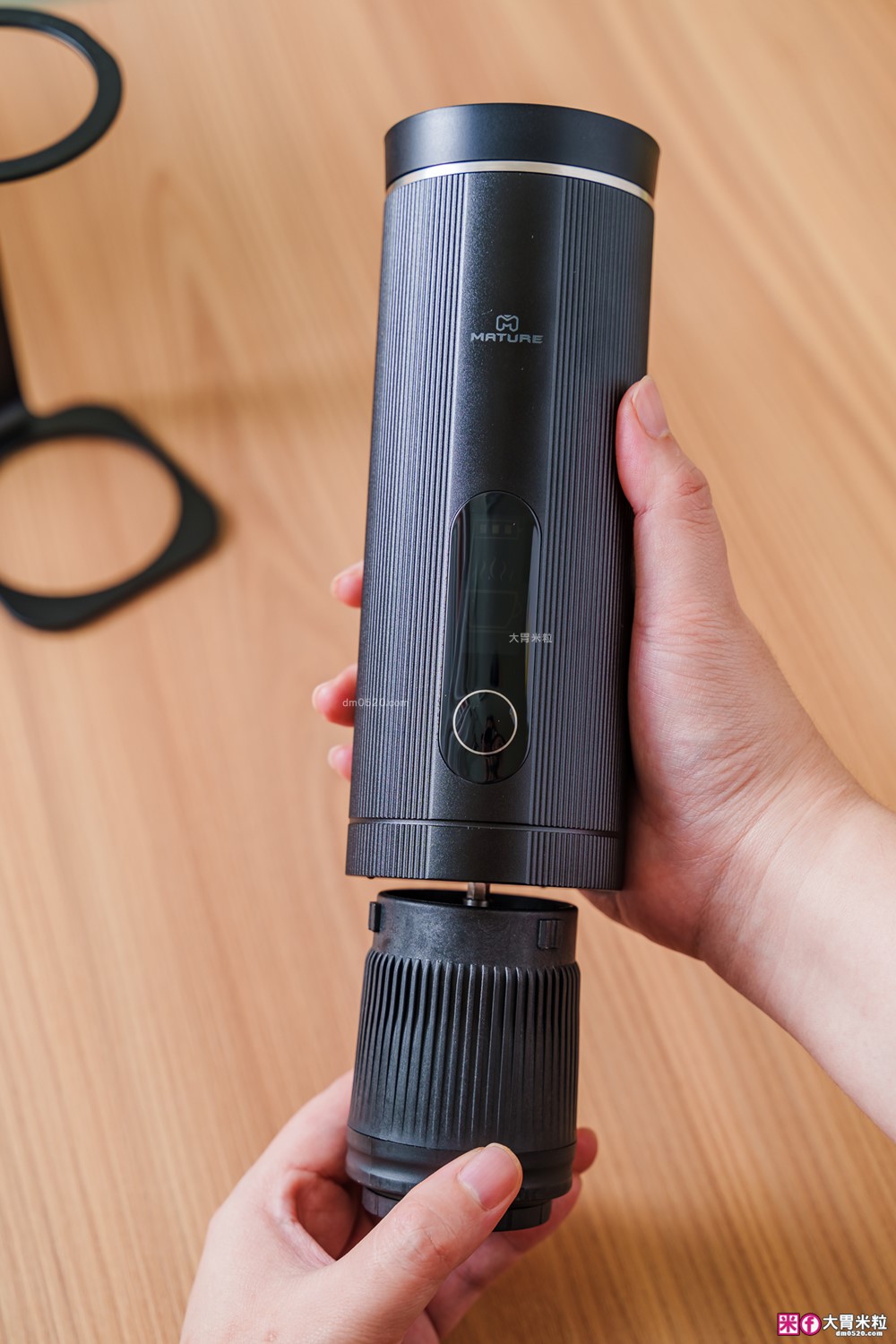 露營旅行必備移動式咖啡館|MATURE GoBrew 行野全自動咖啡機|煮水研磨沖煮一機搞定| 旅行咖啡神器|隨身咖啡機推薦 露營旅行必備移動式咖啡館|MATURE GoBrew 行野全自動咖啡機|煮水研磨沖煮一機搞定| 旅行咖啡神器|隨身咖啡機推薦