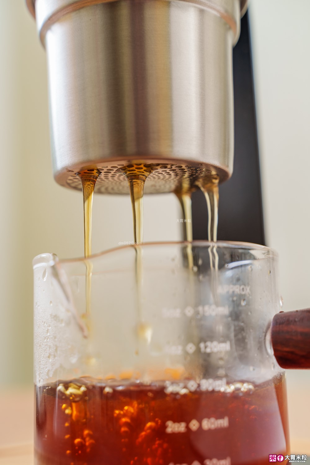 露營旅行必備移動式咖啡館|MATURE GoBrew 行野全自動咖啡機|煮水研磨沖煮一機搞定| 旅行咖啡神器|隨身咖啡機推薦 露營旅行必備移動式咖啡館|MATURE GoBrew 行野全自動咖啡機|煮水研磨沖煮一機搞定| 旅行咖啡神器|隨身咖啡機推薦