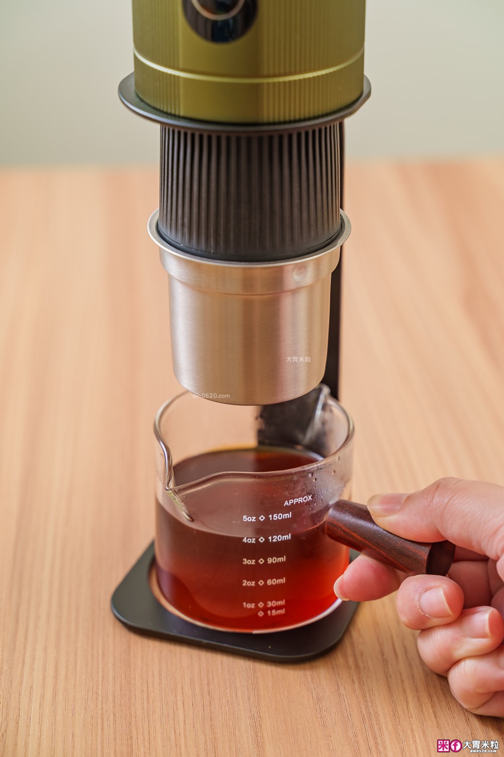 露營旅行必備移動式咖啡館｜MATURE GoBrew 行野全自動咖啡機｜煮水研磨沖煮一機搞定｜ 旅行咖啡神器｜隨身咖啡機推薦