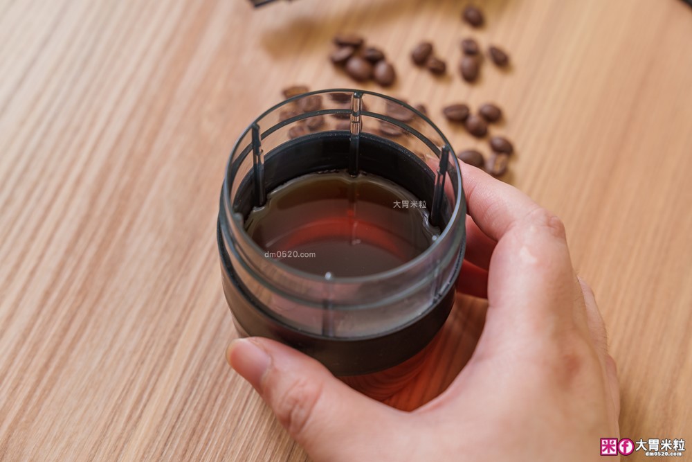 露營旅行必備移動式咖啡館|MATURE GoBrew 行野全自動咖啡機|煮水研磨沖煮一機搞定| 旅行咖啡神器|隨身咖啡機推薦 露營旅行必備移動式咖啡館|MATURE GoBrew 行野全自動咖啡機|煮水研磨沖煮一機搞定| 旅行咖啡神器|隨身咖啡機推薦