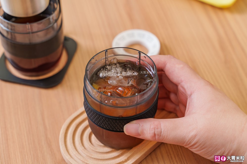 露營旅行必備移動式咖啡館｜MATURE GoBrew 行野全自動咖啡機｜煮水研磨沖煮一機搞定｜ 旅行咖啡神器｜隨身咖啡機推薦