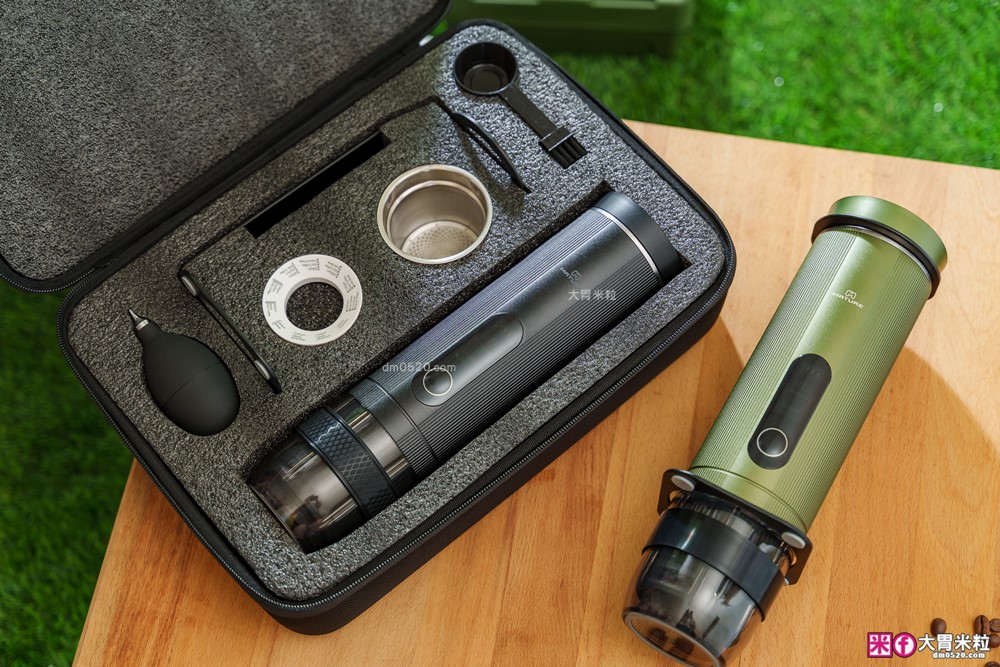 露營旅行必備移動式咖啡館|MATURE GoBrew 行野全自動咖啡機|煮水研磨沖煮一機搞定| 旅行咖啡神器|隨身咖啡機推薦 露營旅行必備移動式咖啡館|MATURE GoBrew 行野全自動咖啡機|煮水研磨沖煮一機搞定| 旅行咖啡神器|隨身咖啡機推薦