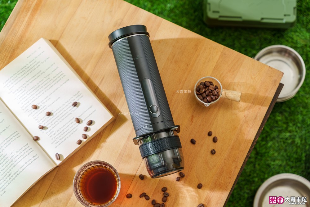 露營旅行必備移動式咖啡館|MATURE GoBrew 行野全自動咖啡機|煮水研磨沖煮一機搞定| 旅行咖啡神器|隨身咖啡機推薦 露營旅行必備移動式咖啡館|MATURE GoBrew 行野全自動咖啡機|煮水研磨沖煮一機搞定| 旅行咖啡神器|隨身咖啡機推薦