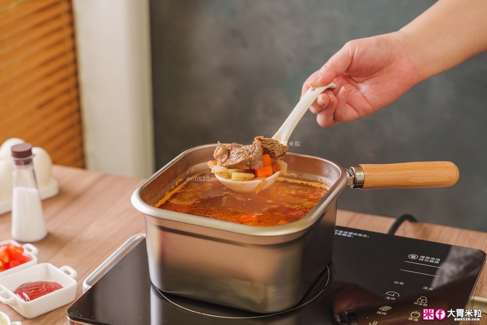 不鏽鋼保鮮盒萬用鍋推薦「Pierre Cardin 保鮮煮義鍋」蒸煮炸烤+保鮮全搞定│可拆卸手把~家用露營折疊鍋推薦│iCook愛料理市集-廚具開箱(32)