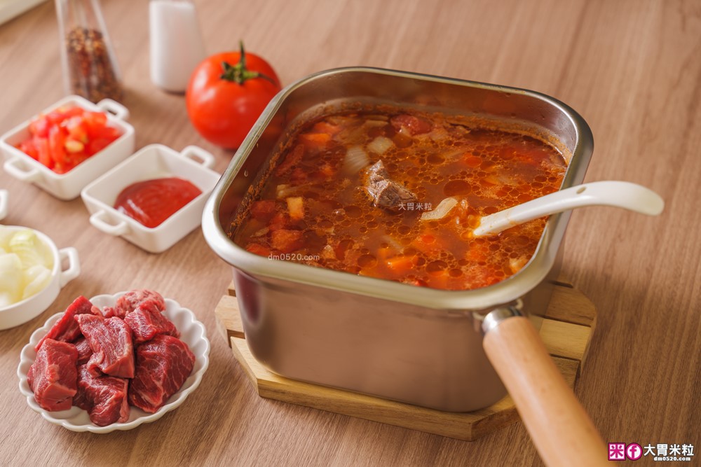 不鏽鋼保鮮盒萬用鍋推薦「Pierre Cardin 保鮮煮義鍋」蒸煮炸烤+保鮮全搞定│可拆卸手把~家用露營折疊鍋推薦│iCook愛料理市集-廚具開箱(32)