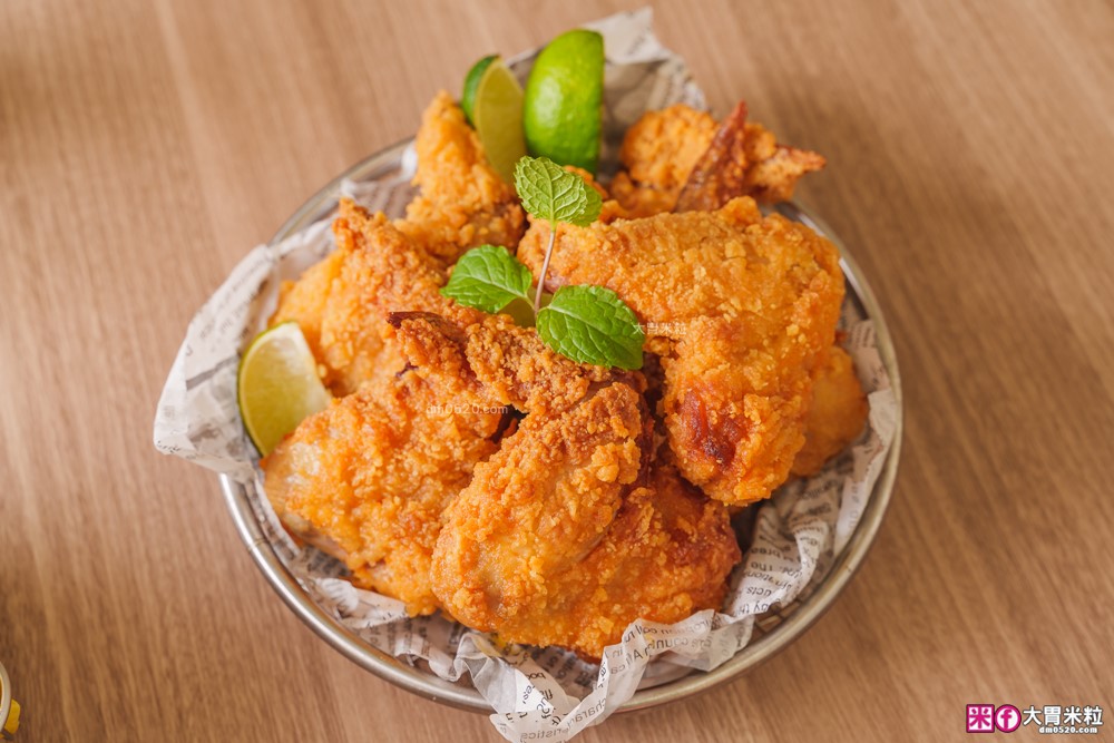 不鏽鋼保鮮盒萬用鍋推薦「Pierre Cardin 保鮮煮義鍋」蒸煮炸烤+保鮮全搞定│可拆卸手把~家用露營折疊鍋推薦│iCook愛料理市集-廚具開箱(32)