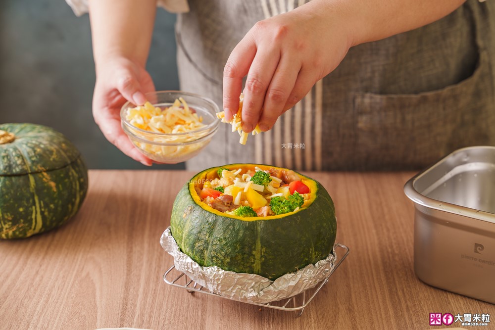 不鏽鋼保鮮盒萬用鍋推薦「Pierre Cardin 保鮮煮義鍋」蒸煮炸烤+保鮮全搞定│可拆卸手把~家用露營折疊鍋推薦│iCook愛料理市集-廚具開箱(32)