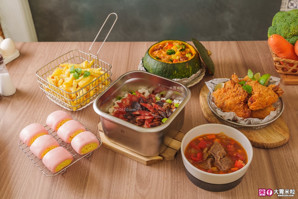 不鏽鋼保鮮盒萬用鍋推薦「Pierre Cardin 保鮮煮義鍋」蒸煮炸烤+保鮮全搞定│可拆卸手把~家用露營折疊鍋推薦│iCook愛料理市集-廚具開箱(32)